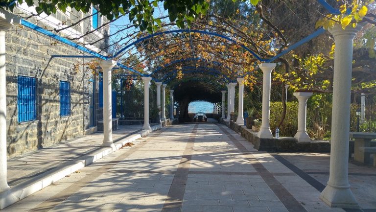 כנסיית שנים-עשר השליחים בכנרת