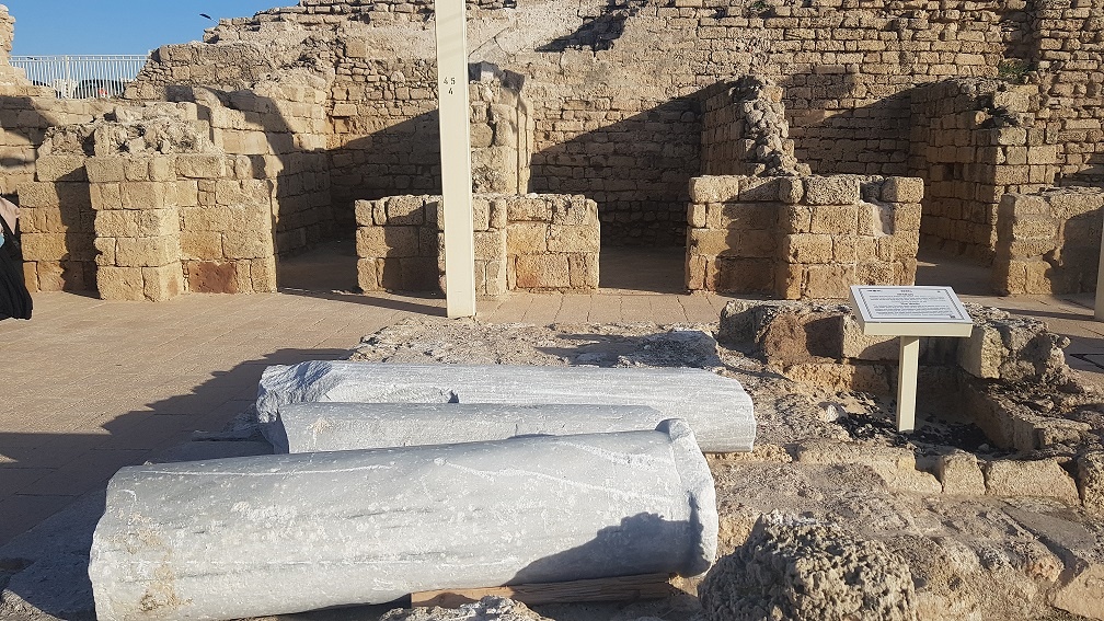 מצודת אשדוד ים וחוף המצודה – קלעת אל-מינה