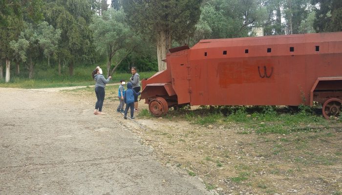 טנקים, מטוסים ואוניות - אטרקציה לילדים