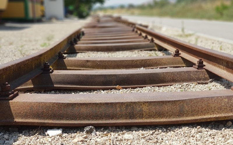 מעיין אלרואי ותחנת רכבת העמק המשוחזרת – שכשוך לצד היסטוריה