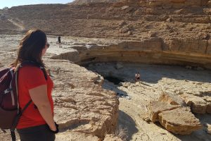 גב ילק – טיול קצר בלב מכתש רמון