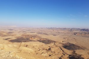 גן לאומי צבעי מכתש רמון - נסיעה ברכב עם עצירות בנקודות תצפית