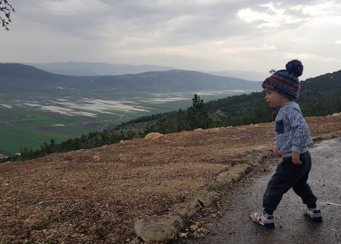 תצפית על בקעת נטופה בדרך נוף הר תורען