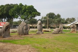 בזלטון - גן פסלי בזלת בעין הכרמל – נקודת עניין